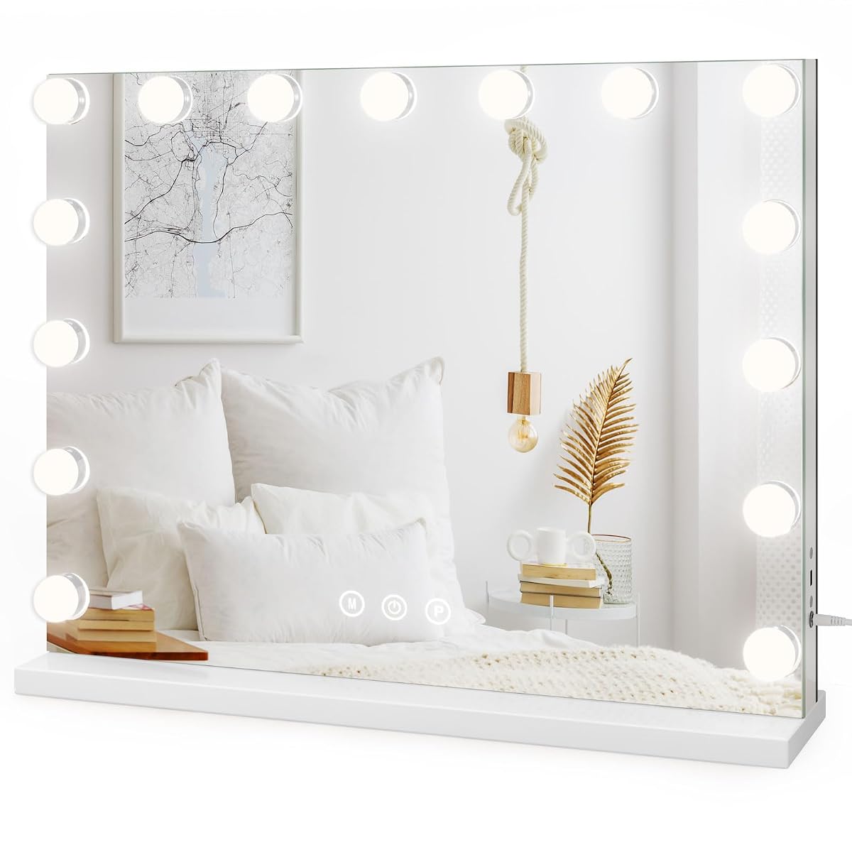 Miroir de maquillage blanc à 15 LED avec lentille grossissante, posé sur un meuble clair